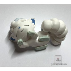 alolan vulpix sleeping