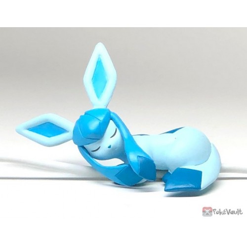 sleeping glaceon