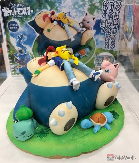 snorlax pikachu figure