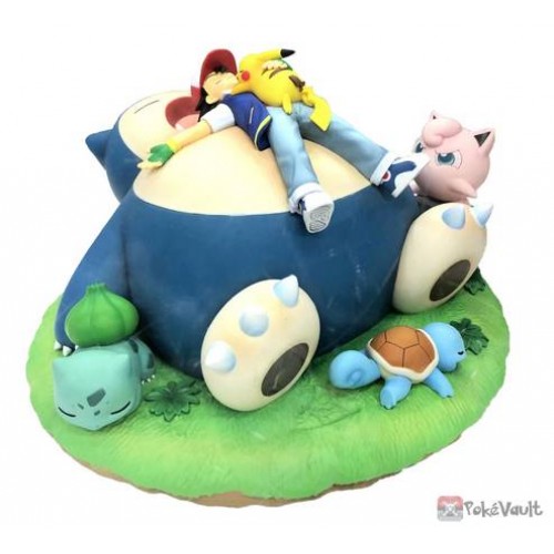 snorlax pikachu figure