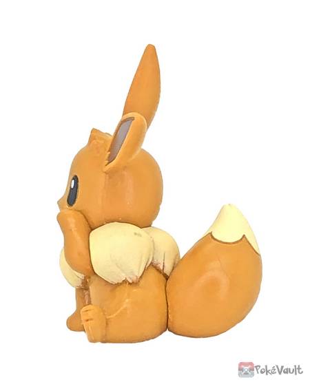 Pokemon 2022 Eevee (Female) Takara Tomy 2