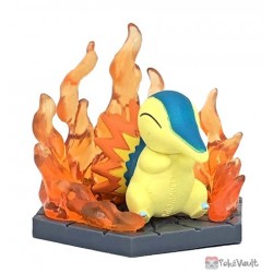 Pokemon 2022 Cyndaquil Diorama Collect Fire & Grass Takara Tomy Figure