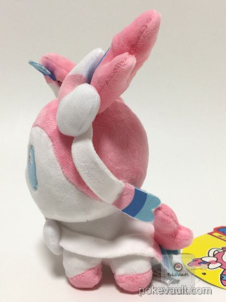 sylveon pokedoll